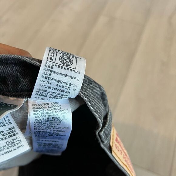 Levi’s 501 women demin shorts size 26 - Picture 6 of 8